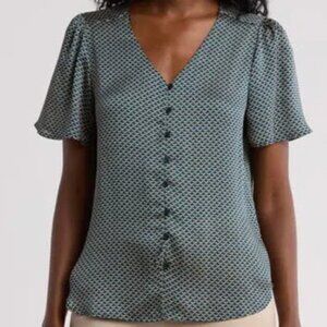 Pleione Green Geo Print V Neck Blouse - SIZE MEDIUM